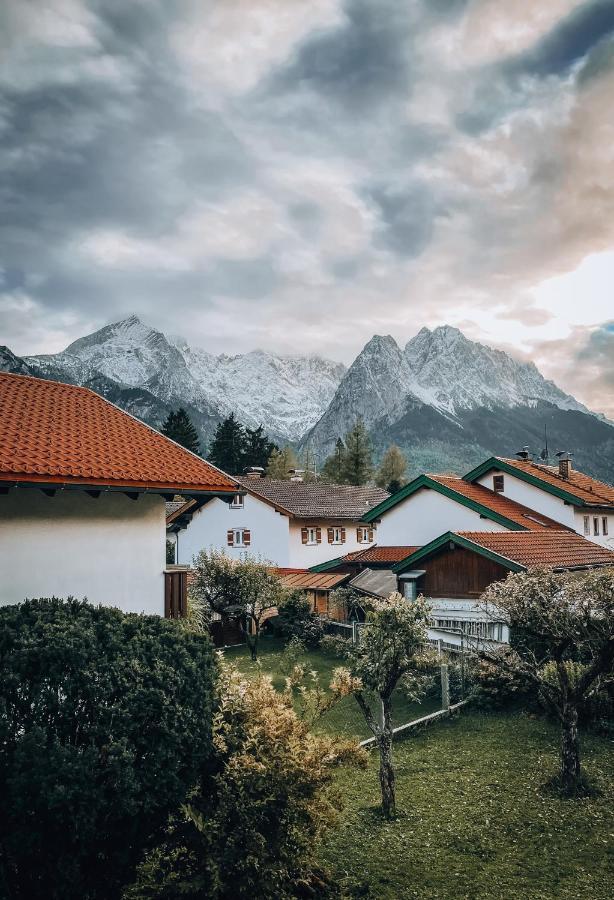 Haus Mit Wunderschoenem Ausblick Und Garten Garmisch-Partenkirchen Zewnętrze zdjęcie
