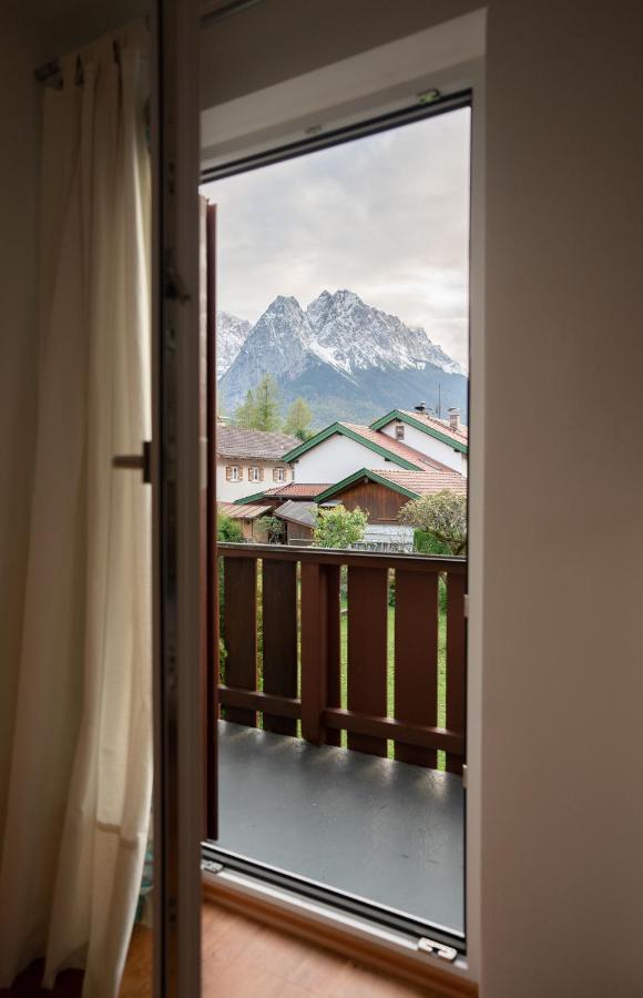 Haus Mit Wunderschoenem Ausblick Und Garten Garmisch-Partenkirchen Zewnętrze zdjęcie